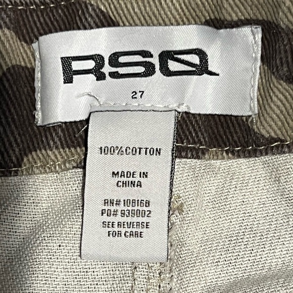 Zebra Print Pants - Picture 4 of 4